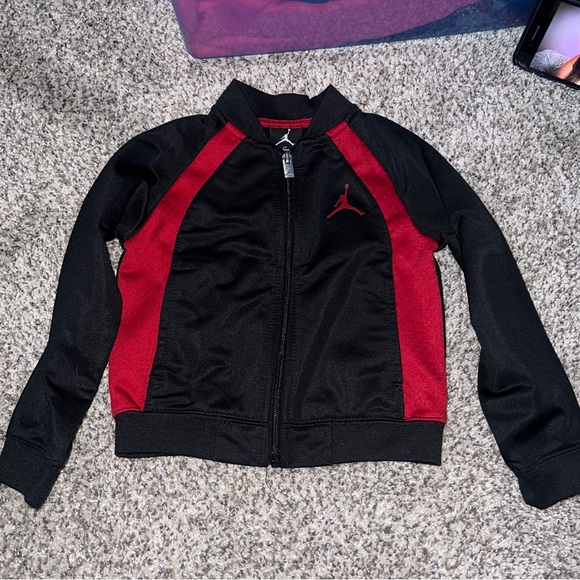 Air Jordan track jacket 2T - Picture 1 of 3